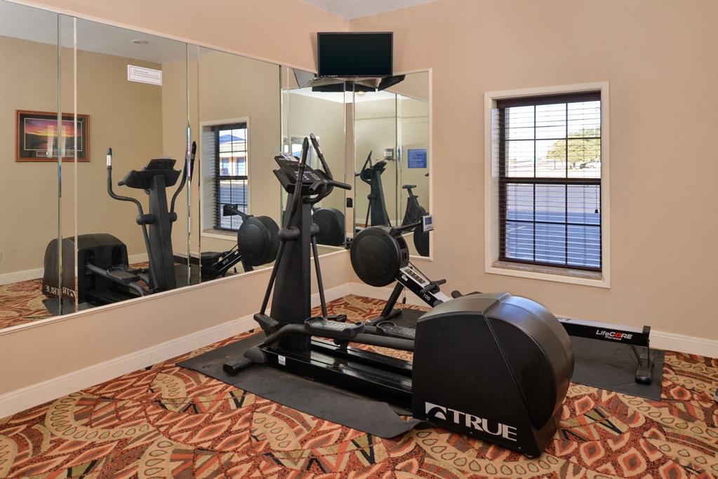 Americas Best Value Inn Lubbock East Удобства фото
