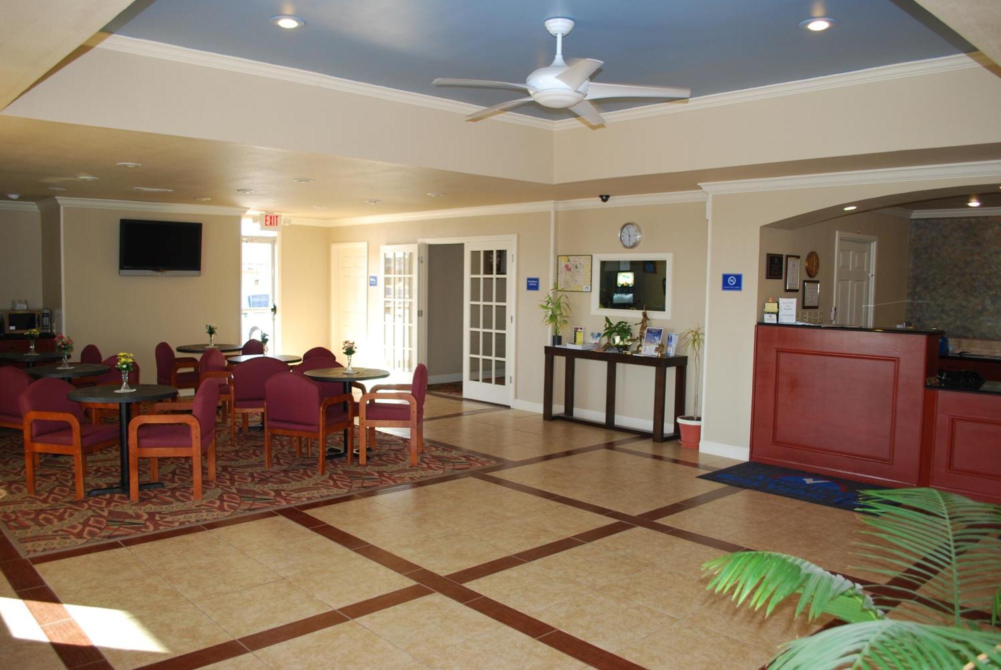 Americas Best Value Inn Lubbock East Экстерьер фото