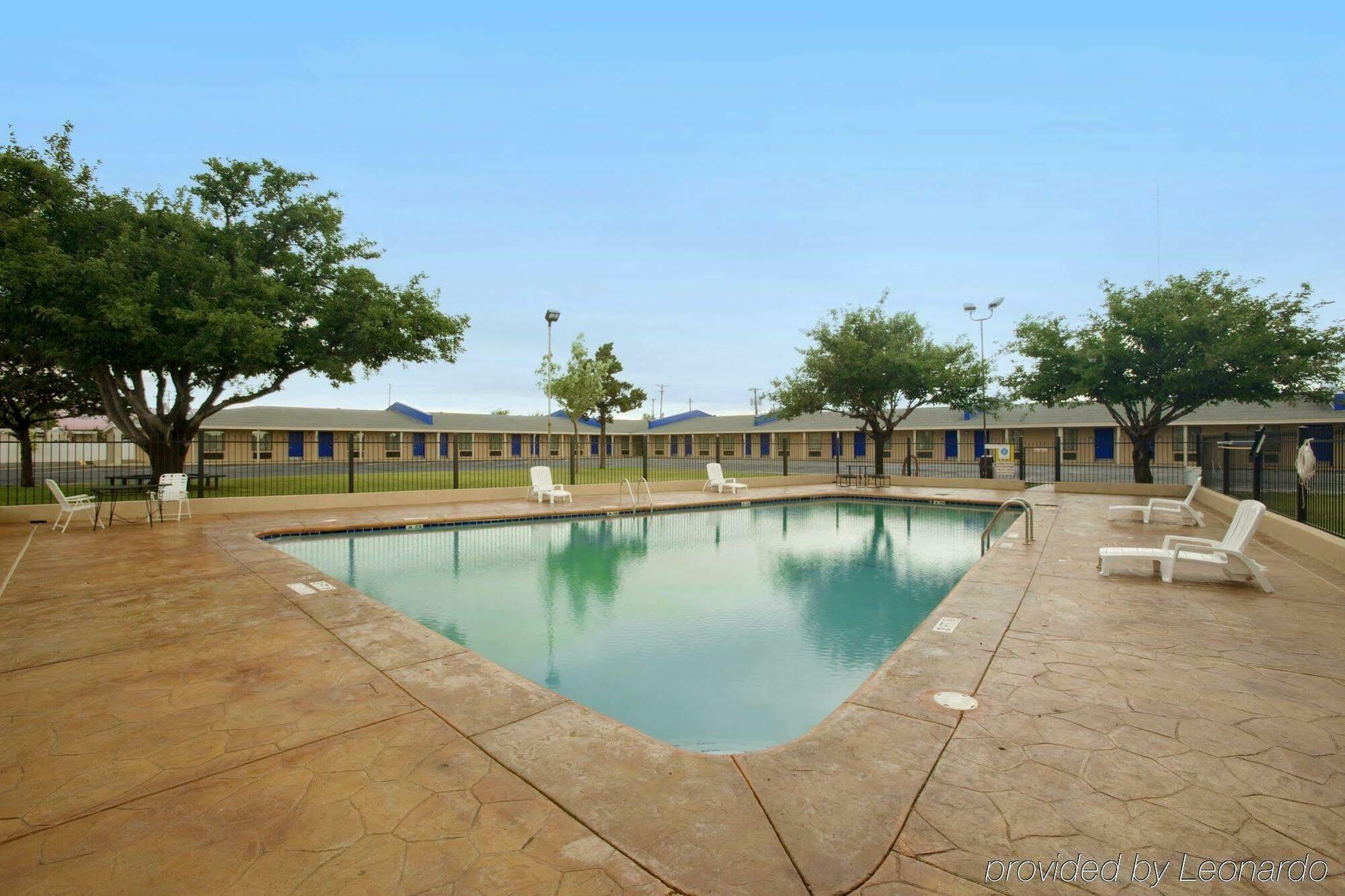 Americas Best Value Inn Lubbock East Экстерьер фото